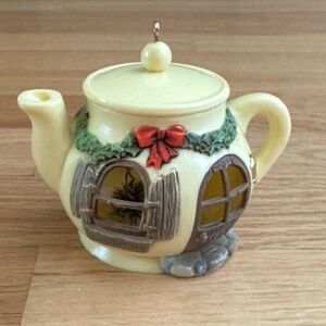 Hallmark 1980 A Spot of Christmas Cheer Teapot Ornament